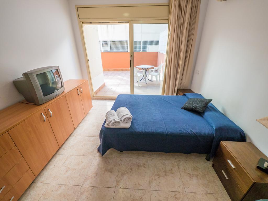 Apartaments Ar Easy Santa Anna II يوريت دي مار المظهر الخارجي الصورة