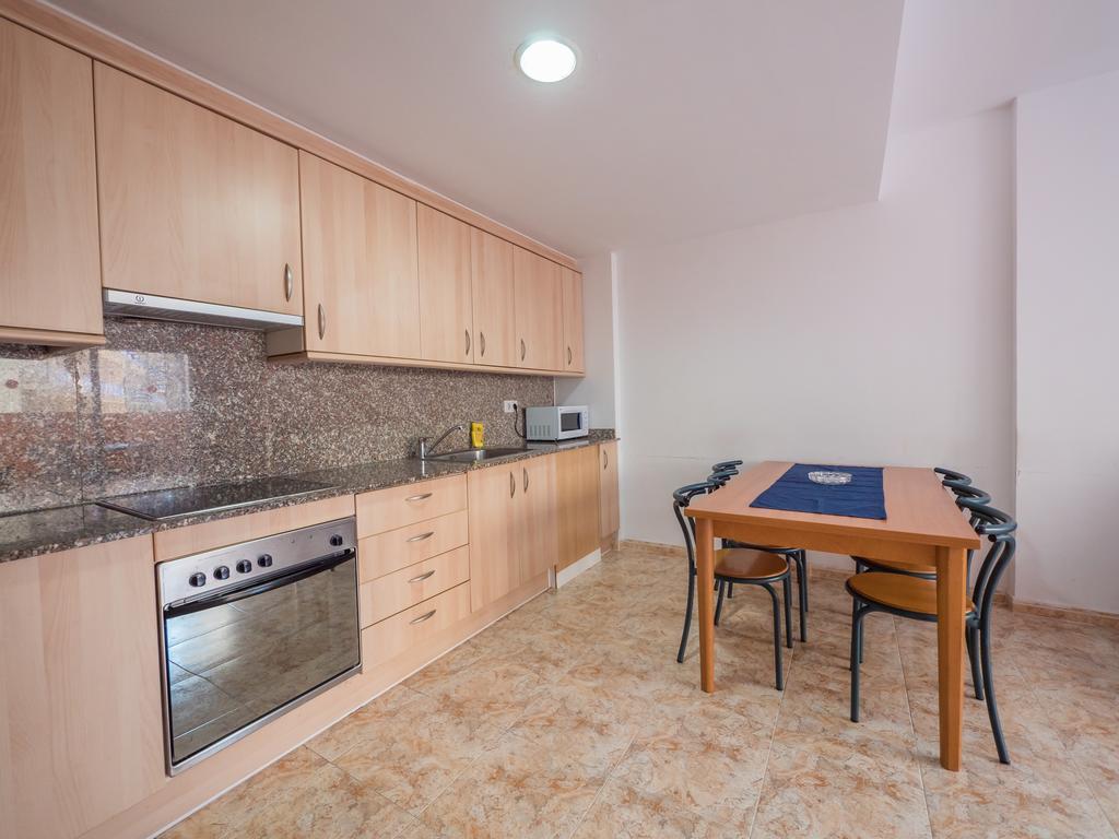 Apartaments Ar Easy Santa Anna II يوريت دي مار المظهر الخارجي الصورة