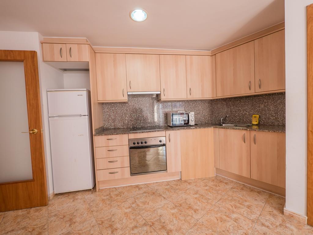 Apartaments Ar Easy Santa Anna II يوريت دي مار المظهر الخارجي الصورة
