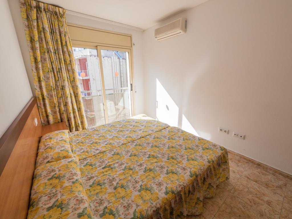 Apartaments Ar Easy Santa Anna II يوريت دي مار المظهر الخارجي الصورة