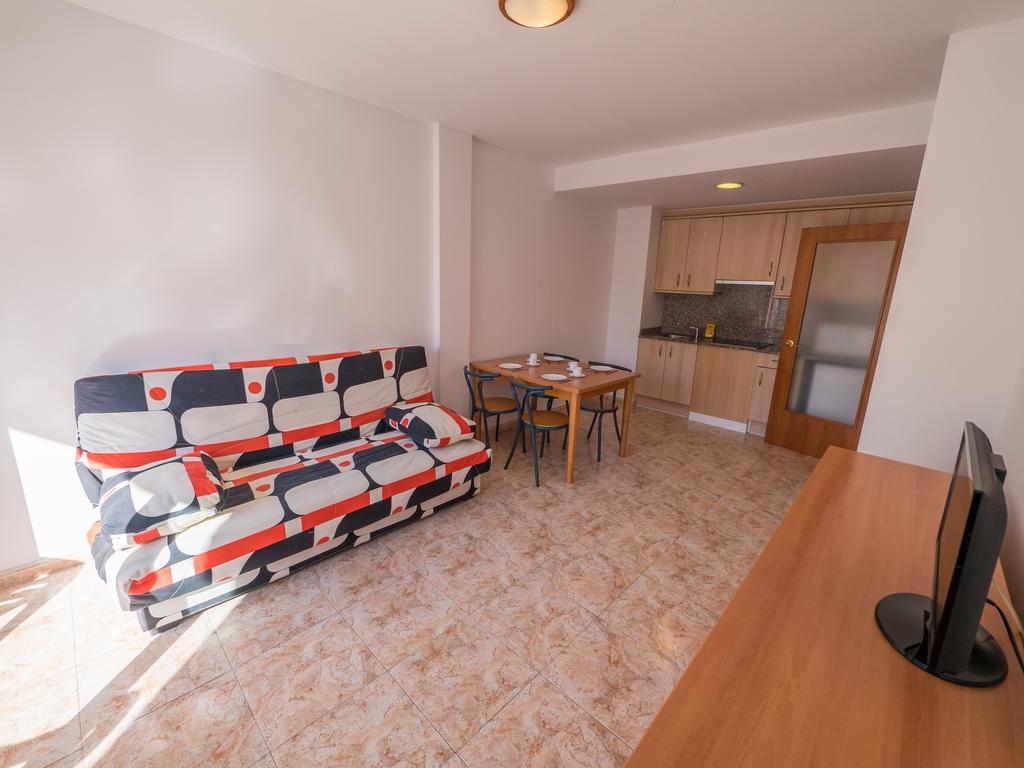 Apartaments Ar Easy Santa Anna II يوريت دي مار المظهر الخارجي الصورة