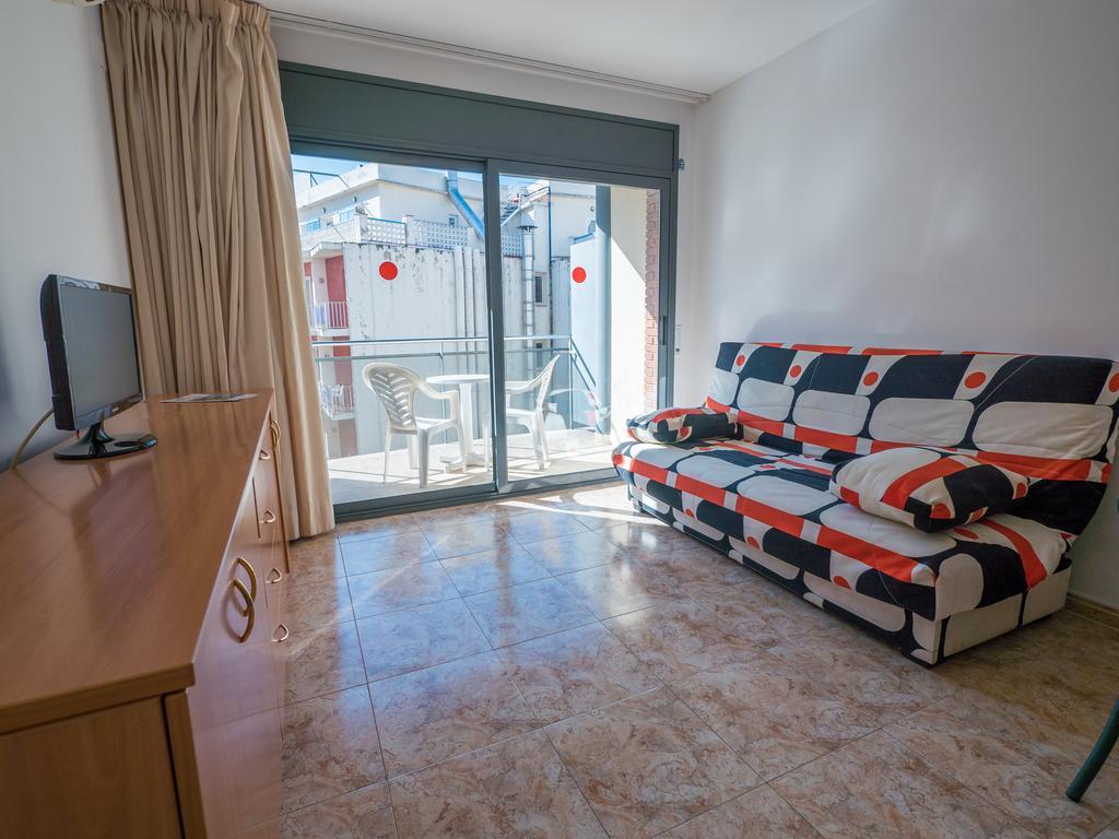 Apartaments Ar Easy Santa Anna II يوريت دي مار المظهر الخارجي الصورة
